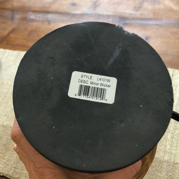 Threshold  wicker accent lamp. Wooden base and trim. Good condition.Plug in - Picture 5 of 7